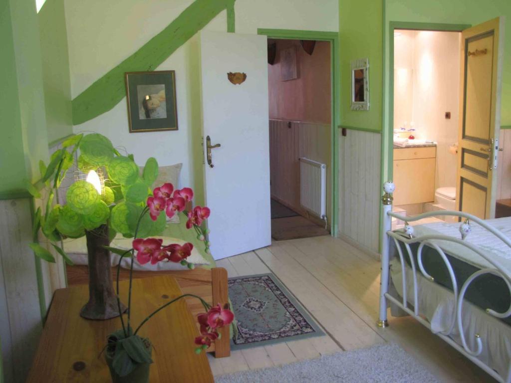 Chambres D'Hotes Les Pensees Douces Осер Номер фото