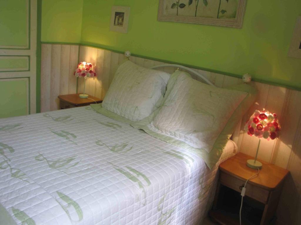 Chambres D'Hotes Les Pensees Douces Осер Номер фото