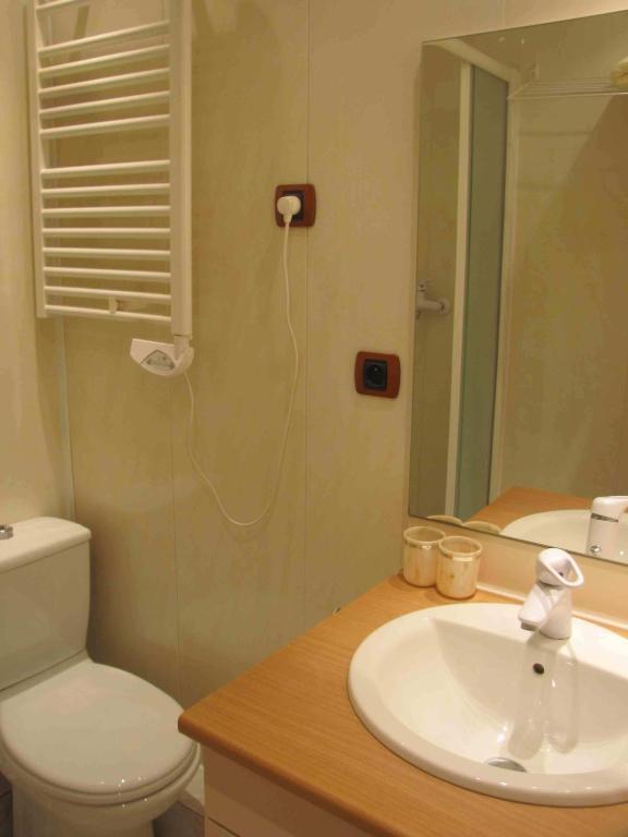 Chambres D'Hotes Les Pensees Douces Осер Номер фото