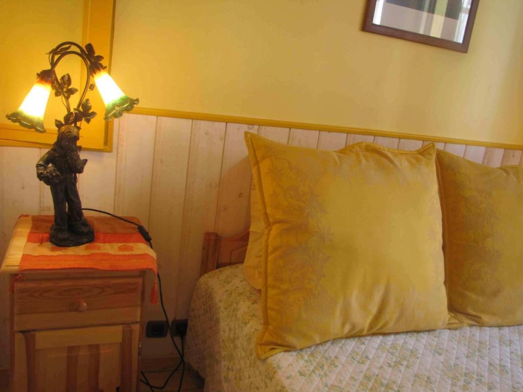 Chambres D'Hotes Les Pensees Douces Осер Номер фото